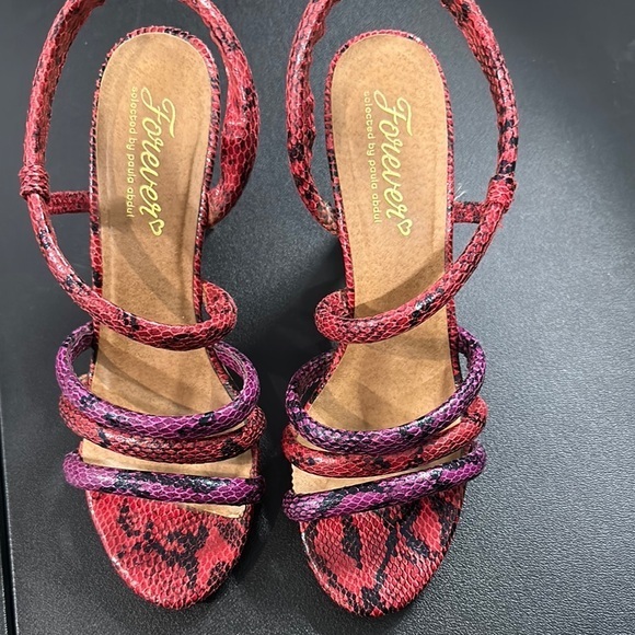Paula Abdul size 9 Forever Women's Red and Purple Heels - Picture 1 of 6